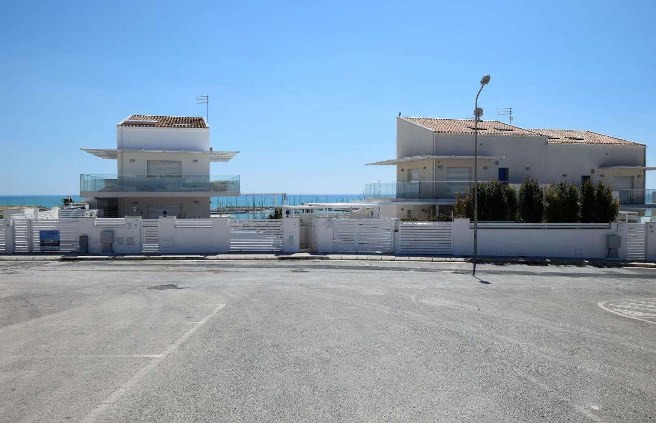 Delposto Marina Di Ragusa Prl Luaran gambar